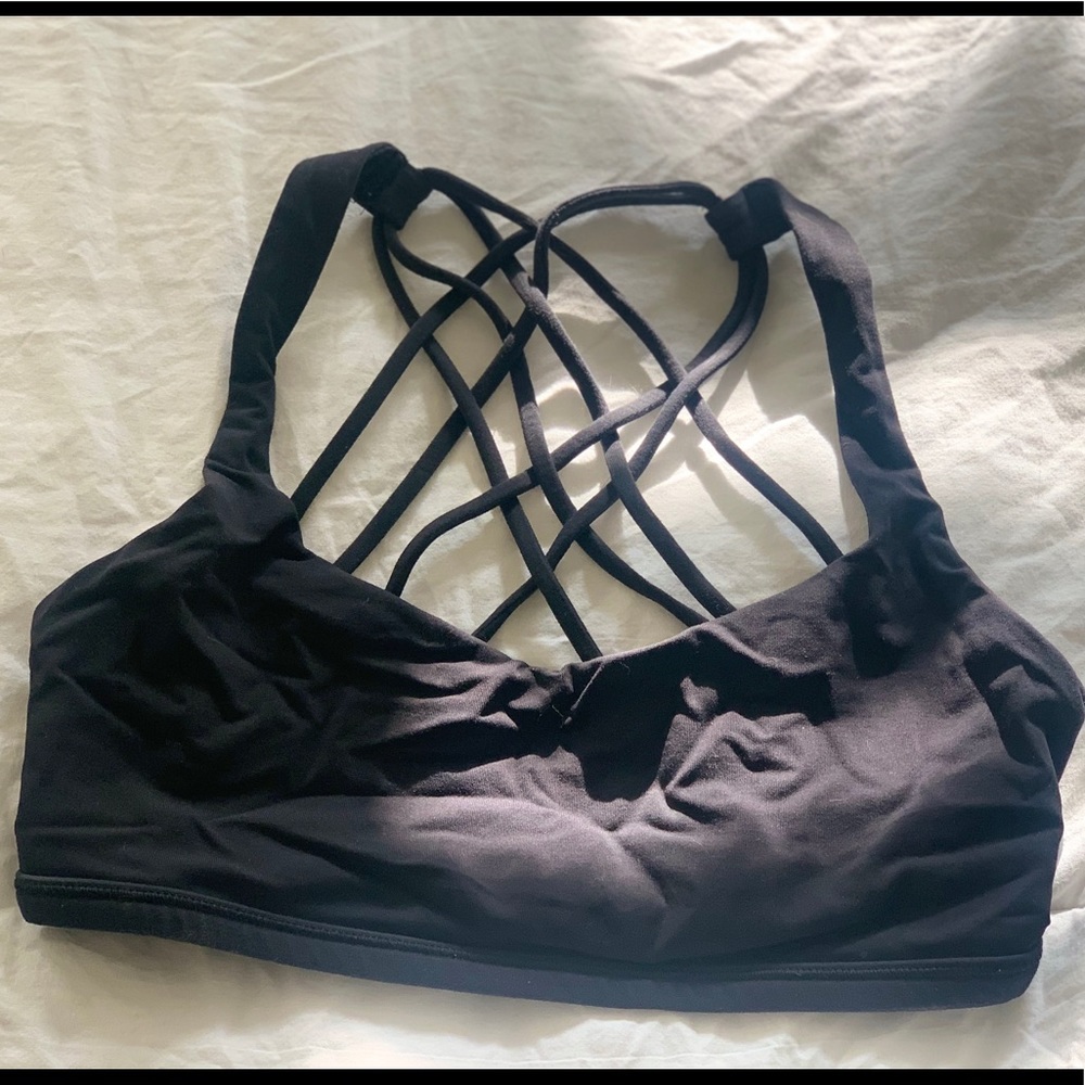 Lululemon sports bra